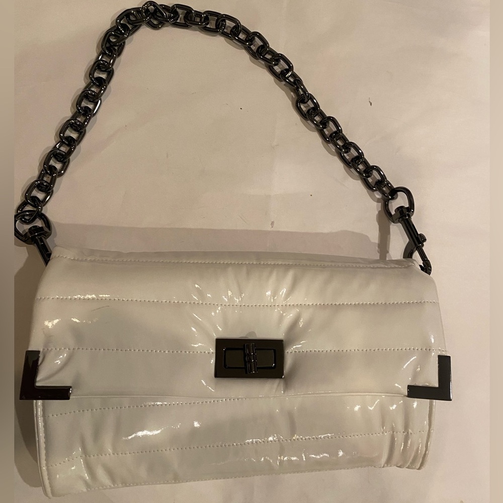 Think ROYLN The Muse White puffer chain flap baguette shoulder convertible Bag - Picture 1 of 8
